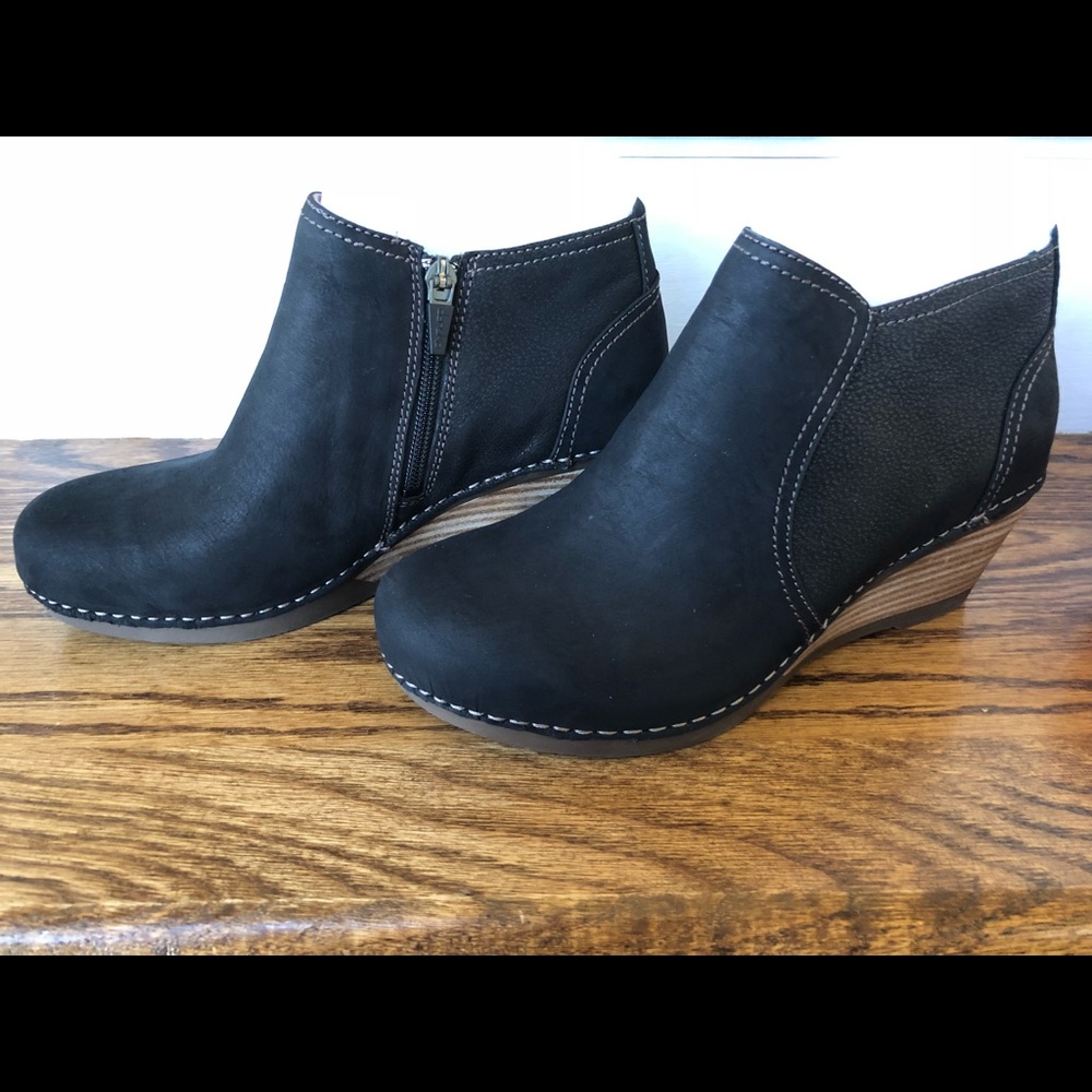 Dansko Susan Black Leather Booties